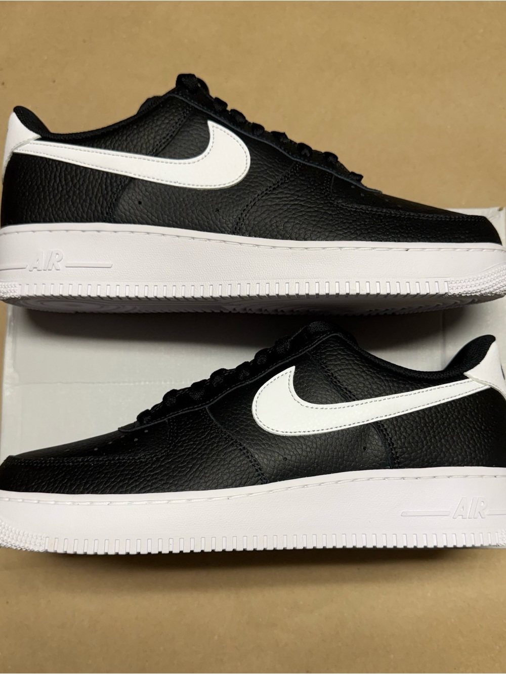 Nike Air Force 1 ‘07 Low AF1 Black White Tumbled Men’s size 11 shoes NEW!